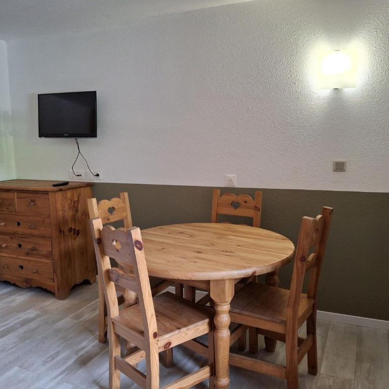 Studio 4 pers avec balcon et parking, WIFI inclus, animaux admis - Studio - 12