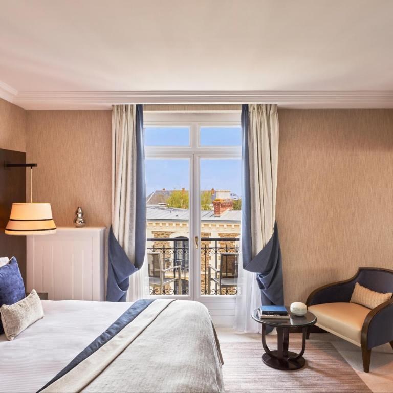 Hôtel Barrière Le Grand Hôtel Dinard - Suite Prestige - Vue sur Mer - 2