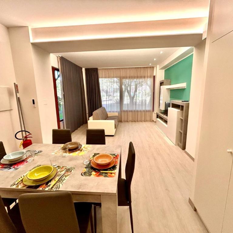 Trilo Momo con aria condizionata, wifi, posto auto e piscina - Appartamento con 2 Camere da Letto - 8