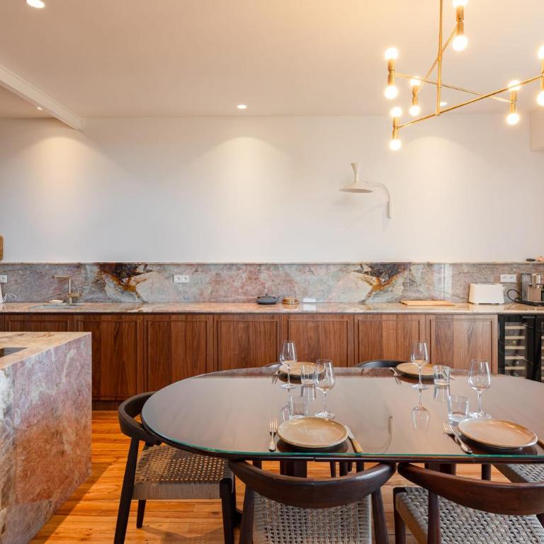 EUGENIE - Apt with balcony and sea view and Hotel du Palais in Biarritz - Apartment - 5