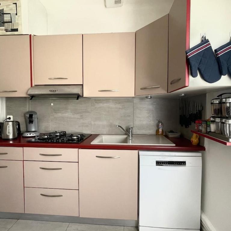 Villa GALEJADE in a quiet location with garden - On the heights of Toulon - Ferienhaus - 17