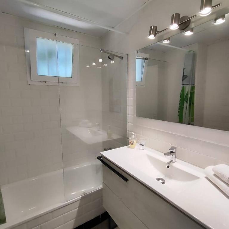 Caballito de mar: Playa&familia • Valle Properties - Apartamento con vistas a las montañas - 10