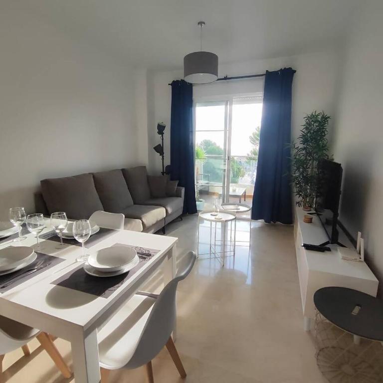 Bella Vista: Costa 3 dorm • Valle Properties - Apartamento de 3 dormitorios - 2