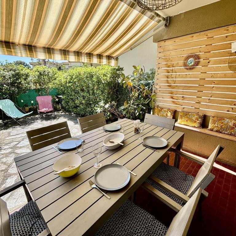 Bel appartement avec piscine et tennis à Bormes-les-Mimosas - FR-1-816-29 - Apartment - 12