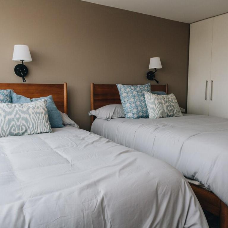 Parque España Hideaway - Three-Bedroom Apartment - 12