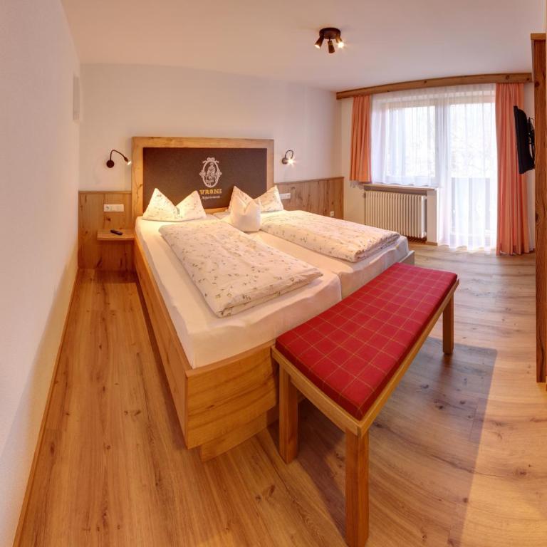 Gasthof-Appartements Vroni - Chiemgau Karte - Apartment mit 2 Schlafzimmern und Balkon - 5