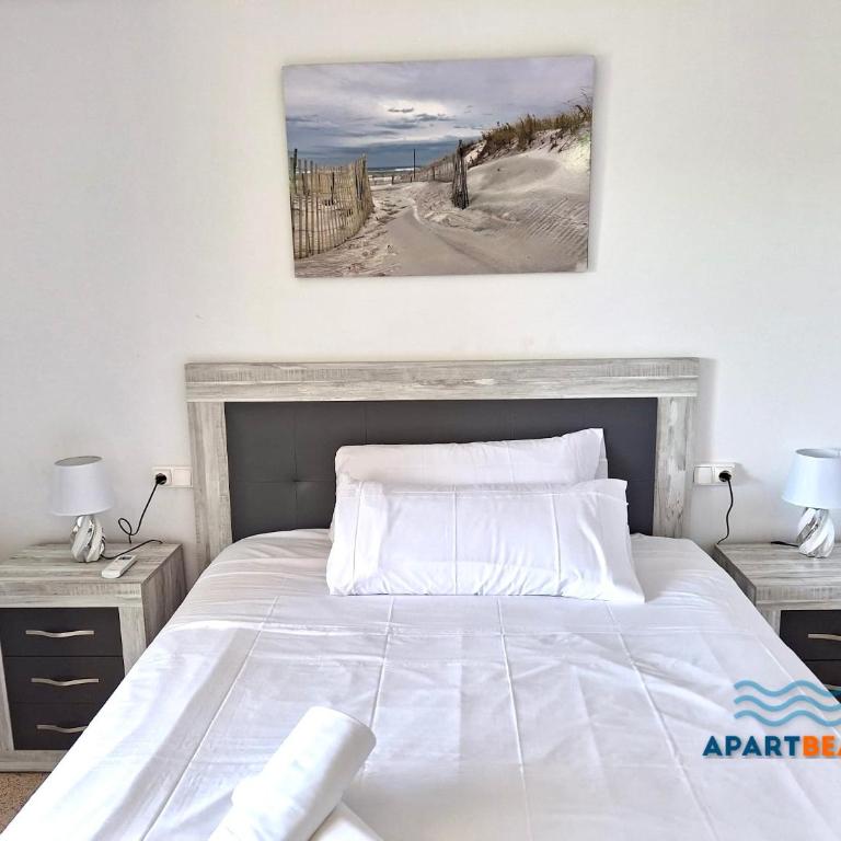 APARTBEACH CAPRI FRONT BEACH CLIMA y WIFI - Apartment - 13