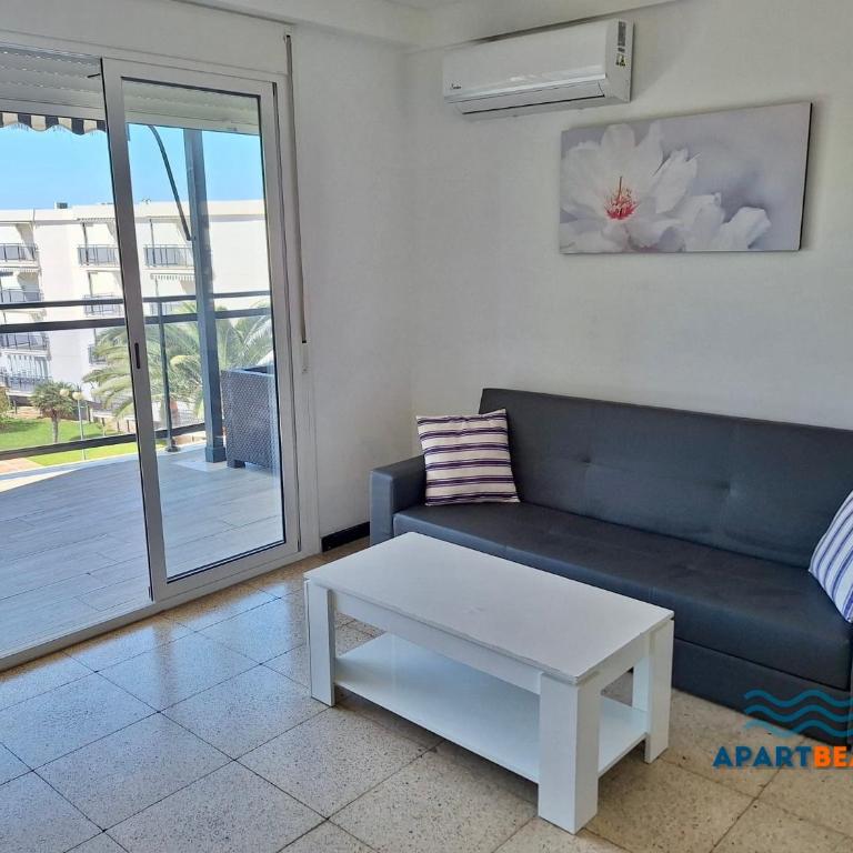 APARTBEACH CAPRI FRONT BEACH CLIMA y WIFI - Apartment - 4
