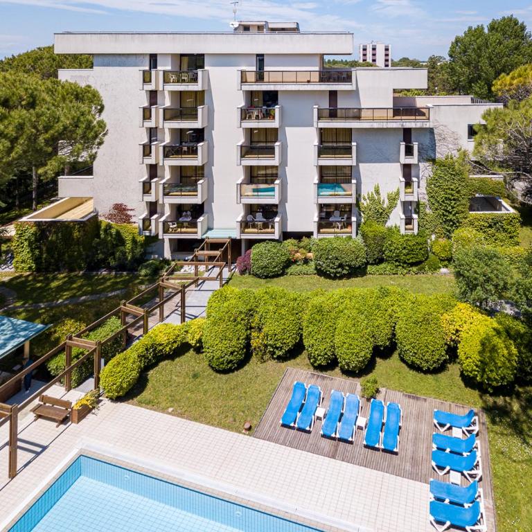 Residence Annamaria - Appartamento con 2 Camere da Letto e Balcone - 1