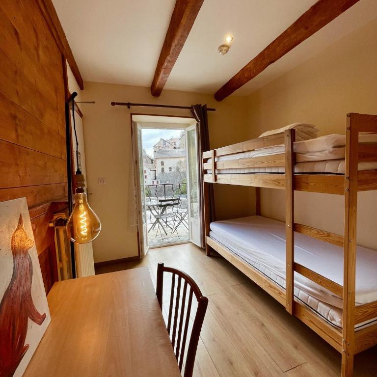 Hotel Restaurant Le Col de Crous - Chambre Familiale avec Balcon - 14