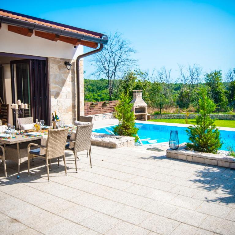 Villa Tia - Villa with Private Pool - 23