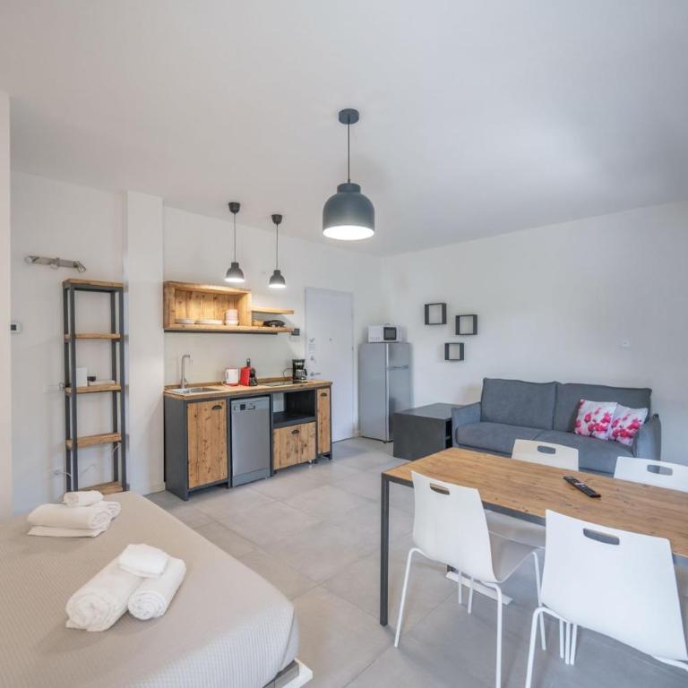 ApartmentsGarda - Eleonora Studio 7 - Monolocale con Balcone - 6
