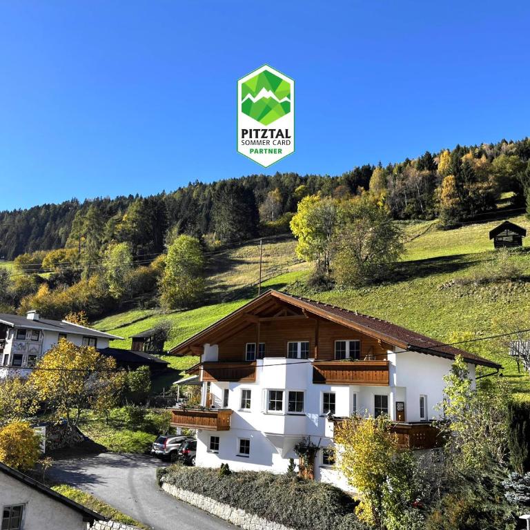 Landhaus Alpenzeit - Apartment mit 3 Schlafzimmern und Dusche - 1