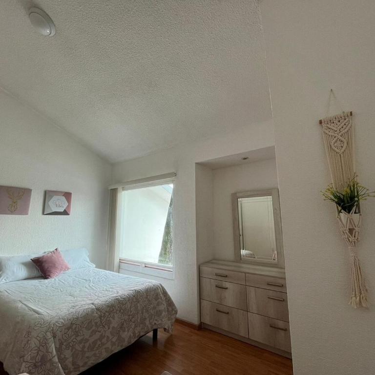 La Casa Blanca Qro - Five-Bedroom House - 21