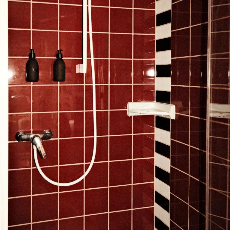 Chez Georges - Auberge Contemporaine - Chambre Double avec Salle de Bains Privative - 3