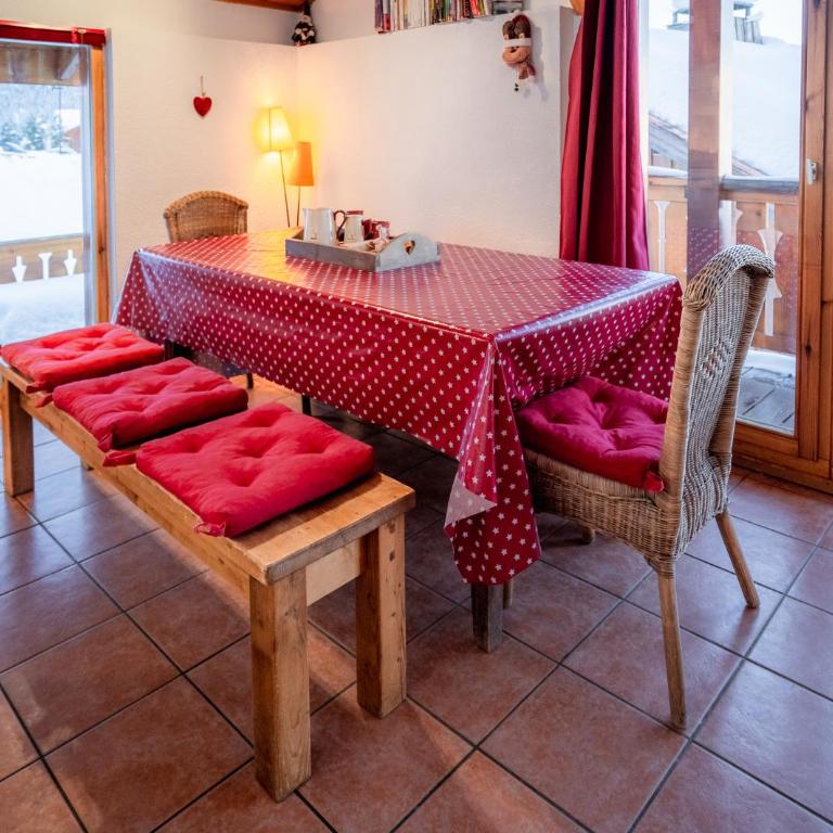 Le Cocon Detached chalet (6p). 3 bedrooms and 2 bathrooms - Maison de Vacances - 7