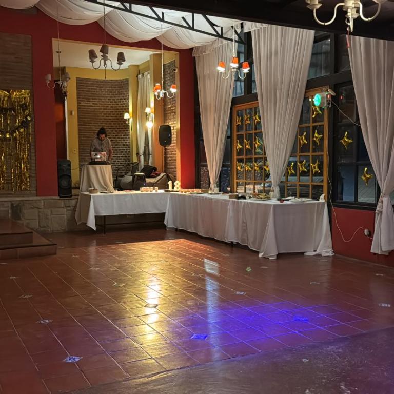 Casona con salón de eventos - Casa de 8 dormitorios - 41