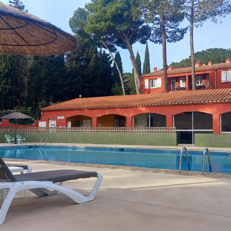 Camping Des Mimosas - Mobile Home 2 Chambres - 13