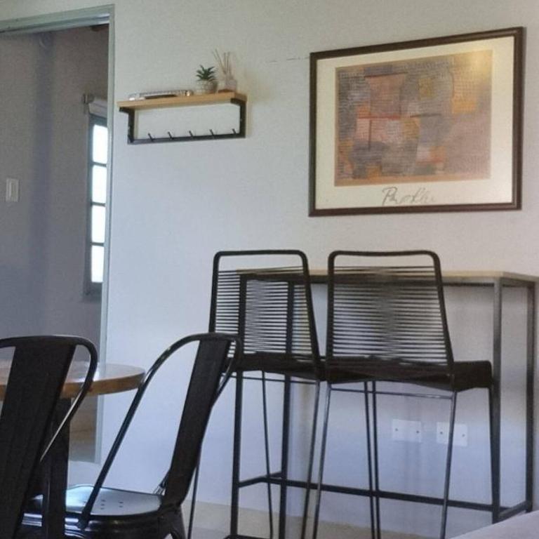 Habitación y living-comedor para hasta 3 pax con patio privado en desnivel - Habitación Doble - 1 o 2 camas - 8