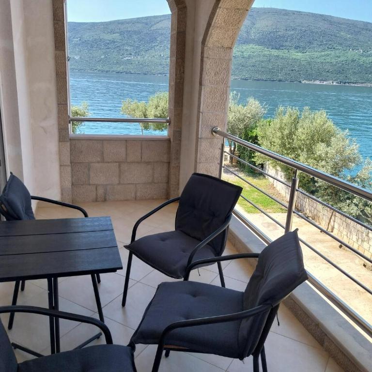 Apartments Villa Danilovic - Apartment with Sea View - 1