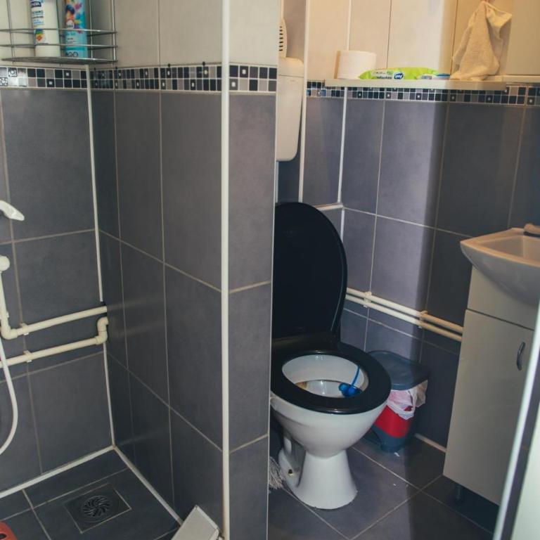 Plan B - One-Bedroom Apartment - 9