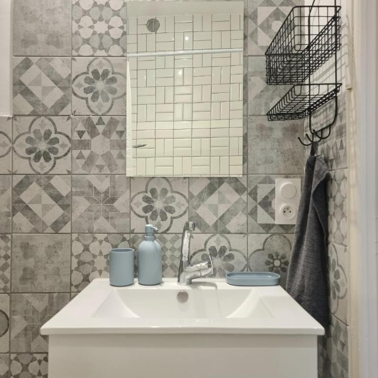 Renovated 2-room apartment in historic center - Standard Apartment mit 1 Schlafzimmer - 19