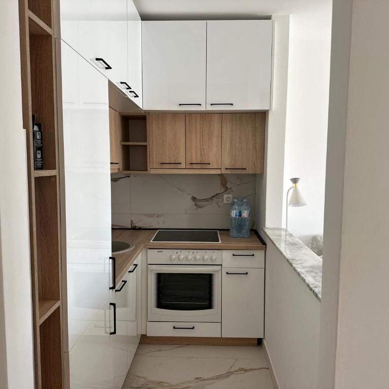 Tivat Apartment - Apartman sa 2 Spavaće Sobe - 2