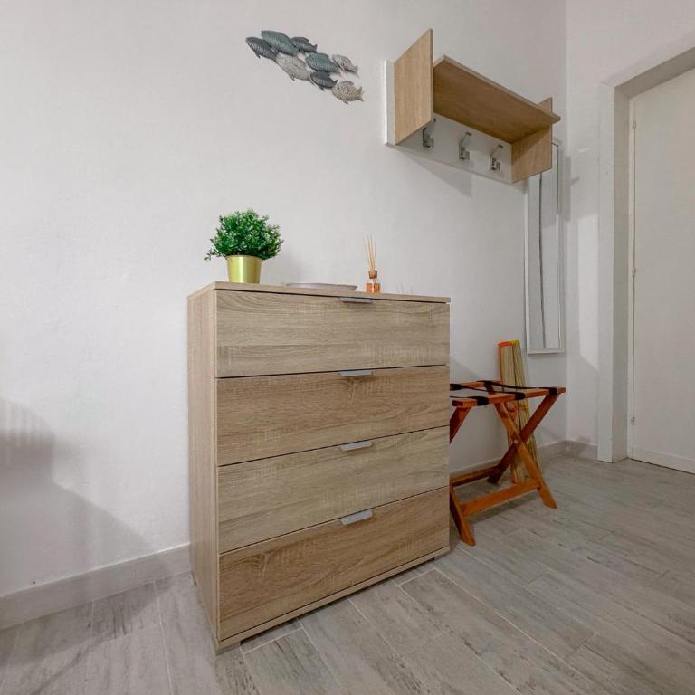Stintino Center - Wi-Fi & Private Parking by Host Hero - Appartamento - 14