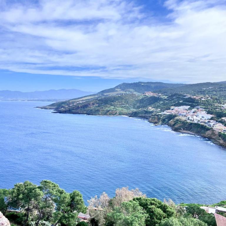 Attico con ampio terrazzo e vista mozzafiato vicino il mare - Appartamento - 31