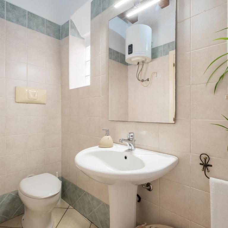 Entu e Mari - Grecu - One-Bedroom Apartment - 24