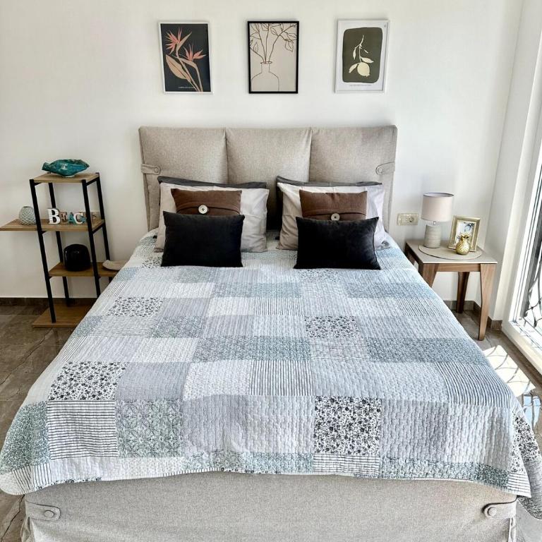 Casa M- Studio #1 - Brand New - Deluxe Queen Studio - 1