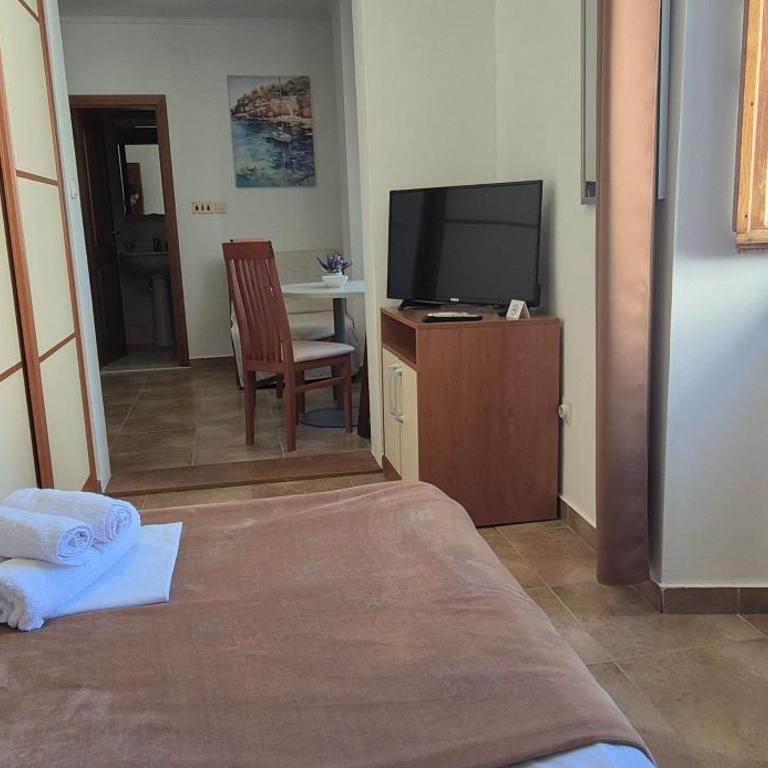 Gospar Apartments - Studio Apartment - 13