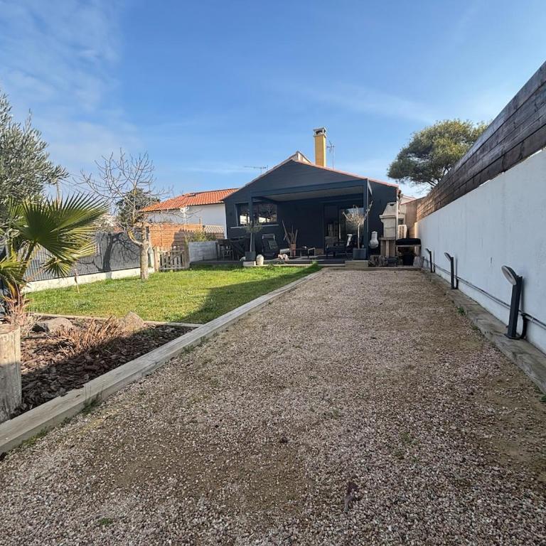 Maison de pêcheur bord de mer - Three-Bedroom House - 14