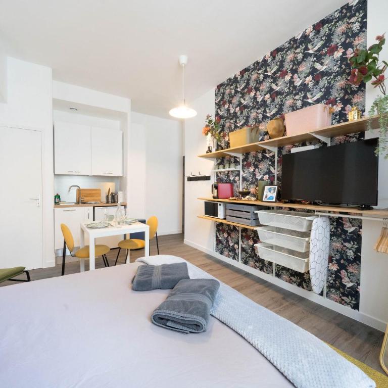 AppartUnique - Résidence Bardiaux - Moderne - Centre-ville - Studio avec Balcon - 9