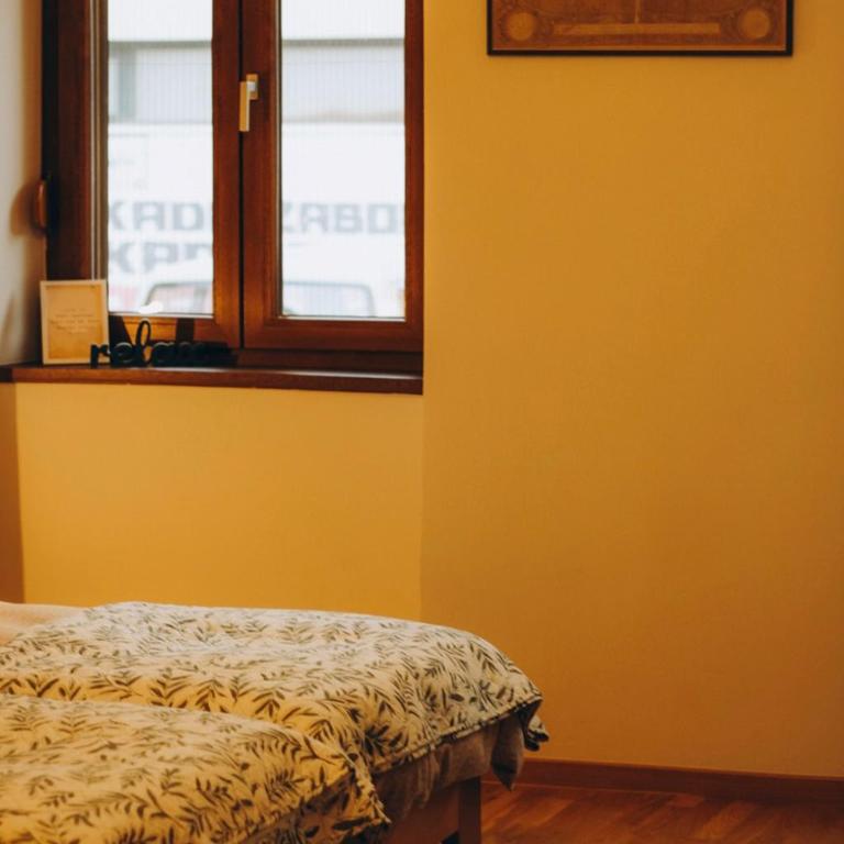 Plaza del Oriente Old Town - Two-Bedroom Deluxe Apartment - 30