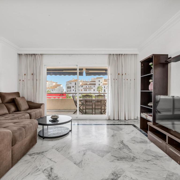 LetsMarbella - Grand 3BR Corner APT - Marina Banus - Apartamento de 3 dormitorios - 3