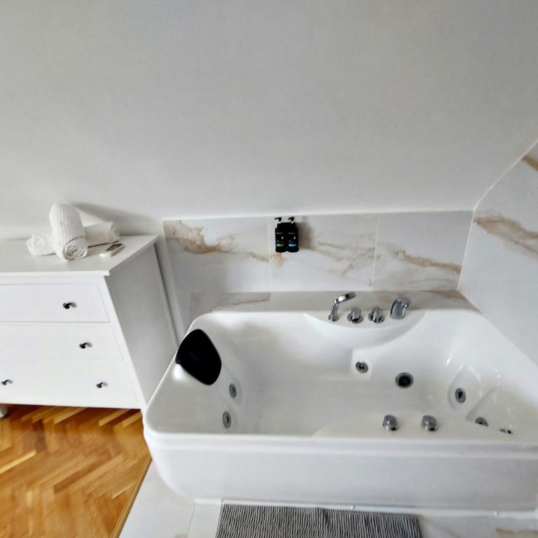 Casa El Viso - Luxury Triple Room - 5