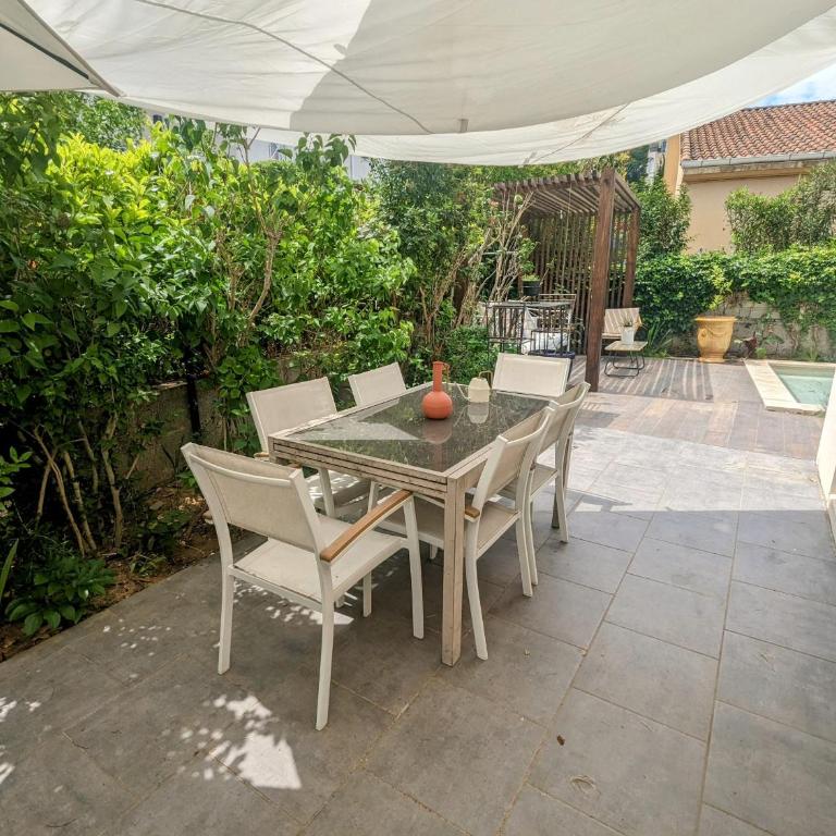 La Villa Montcalm - Maison de Vacances 4 Chambres - 13