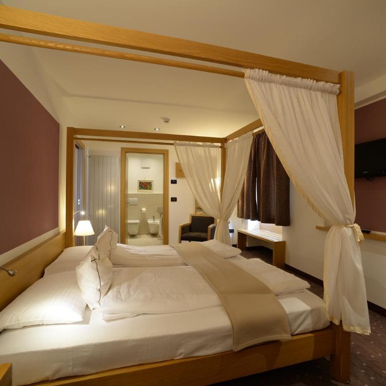 Cevedale Living Romance Hotel - Junior Suite - 4