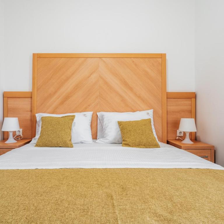 Apartments Radević - One-Bedroom Apartment with Garden View - 6