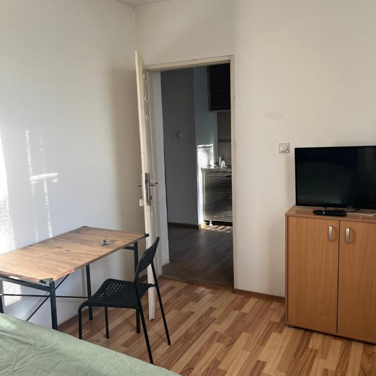 TT Apartment - Three-Bedroom Apartment - 8