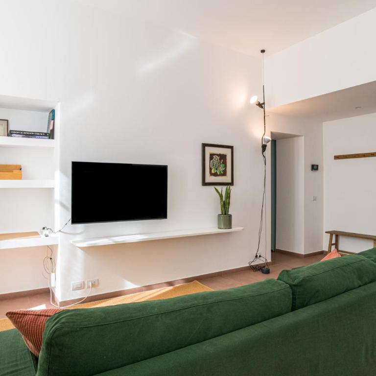 La Magnolia - Two-Bedroom Apartment with Garden View - 7