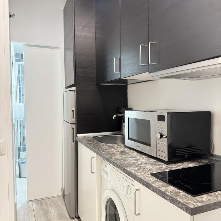 Apartamentos Day Madrid MALASAÑA II - Estudio Estándar - 2