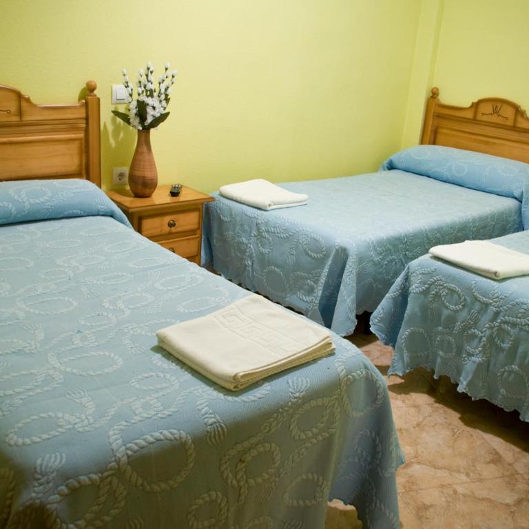 Pensión Aries II - Habitación Triple - 1