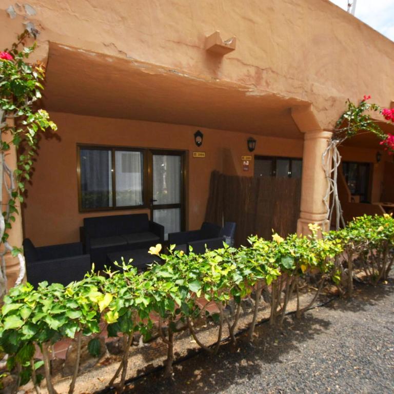 Book Jet - OASIS CORRALEJO Apartments Pool & WIFI - Apartamento de 1 dormitorio con terraza - 2