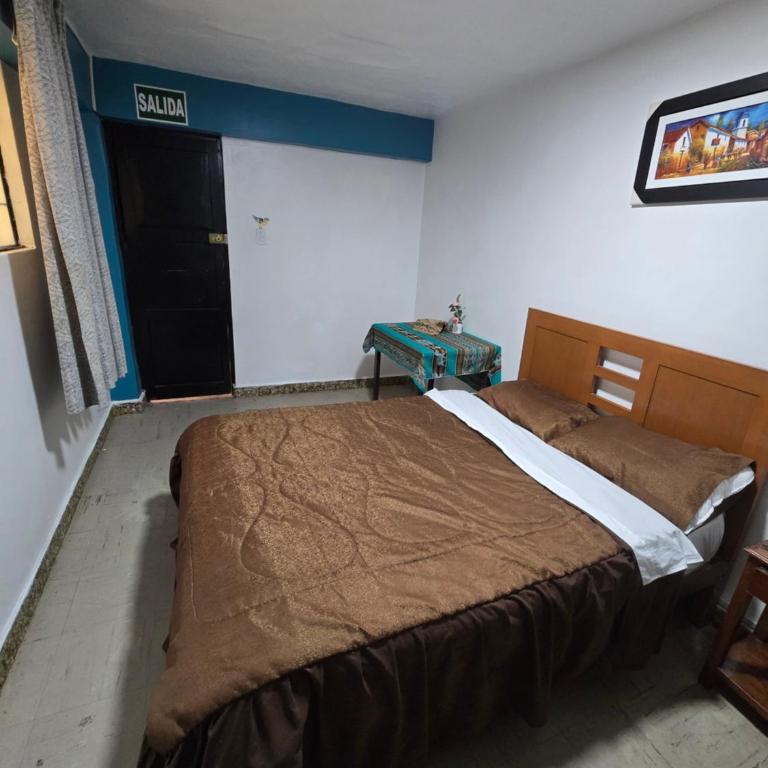 Hotel Huaraz - Habitación Doble con baño privado - 5