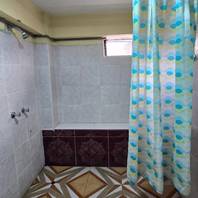 Hotel Huaraz - Habitación Doble con baño privado - 4