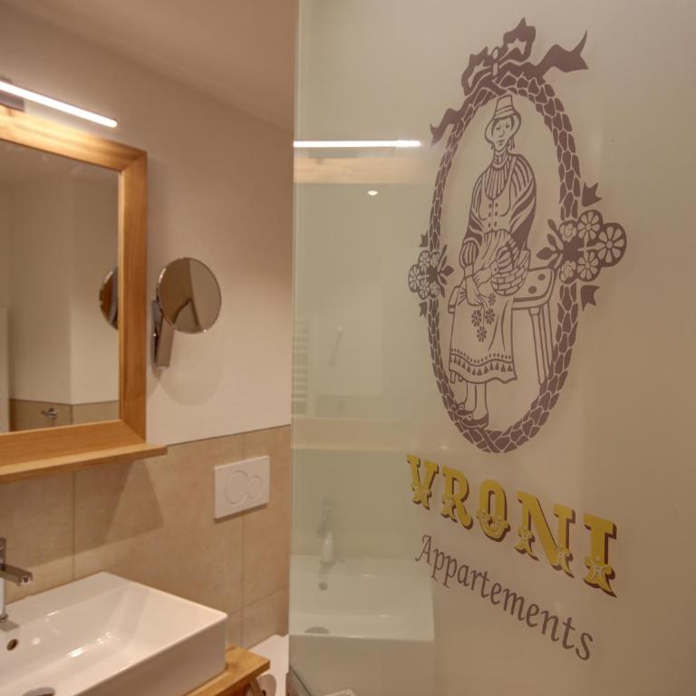 Gasthof-Appartements Vroni - Chiemgau Karte - Apartment mit 1 Schlafzimmer und Balkon - 11