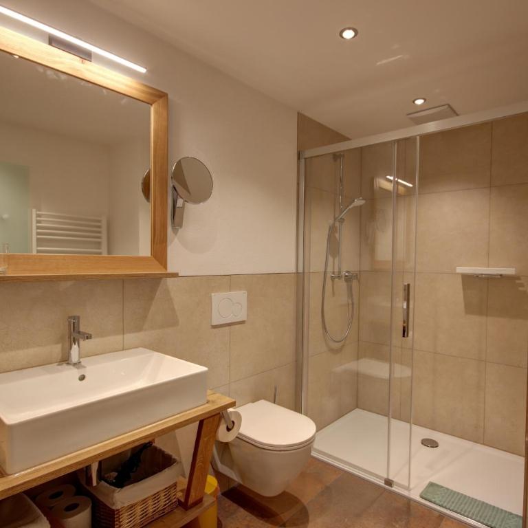 Gasthof-Appartements Vroni - Chiemgau Karte - Apartment mit 1 Schlafzimmer und Balkon - 13