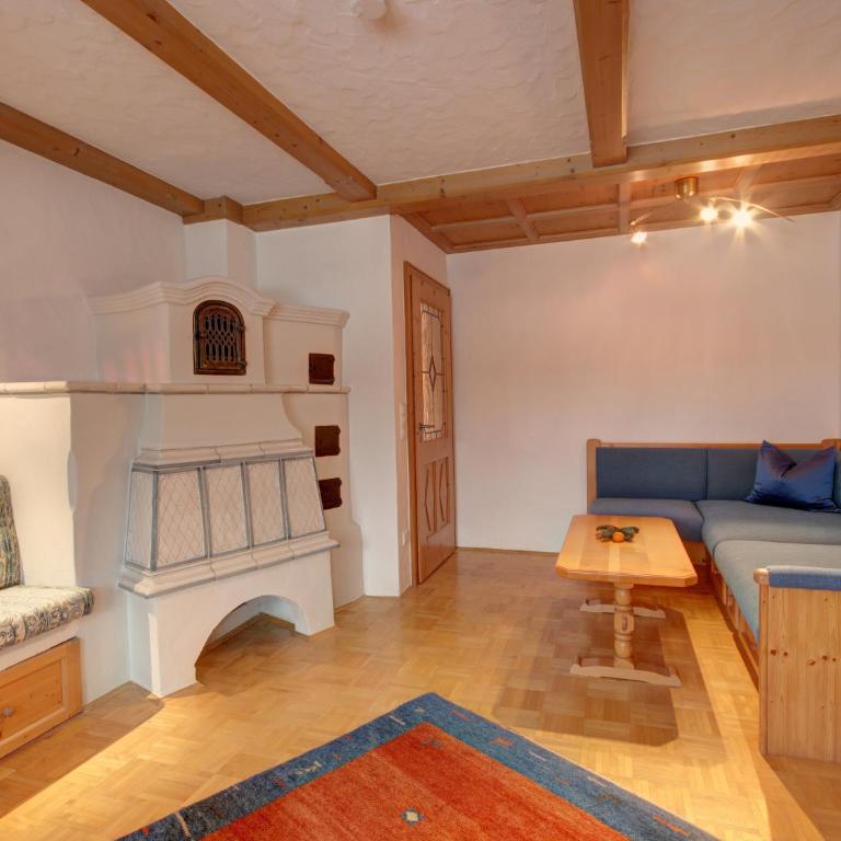 Gasthof-Appartements Vroni - Chiemgau Karte - Apartment mit 1 Schlafzimmer, Balkon und Bergblick - 5